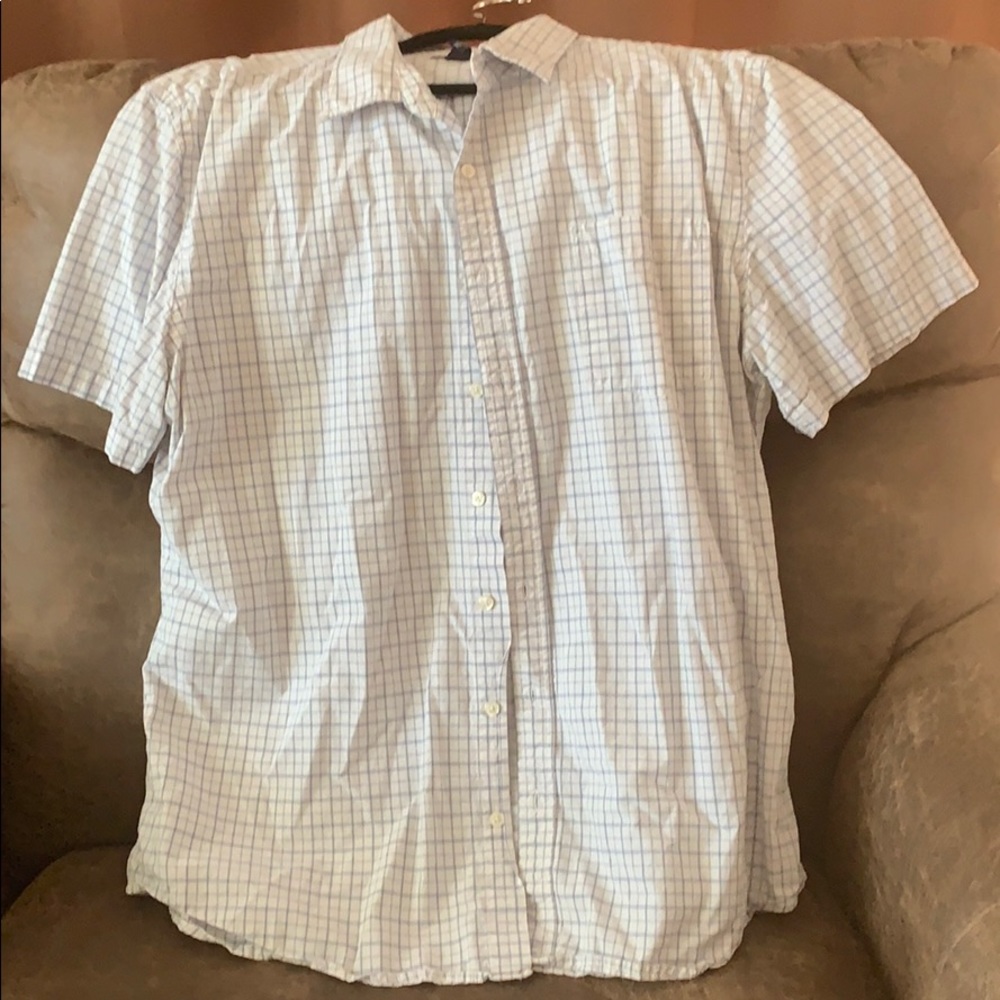 Men’s GAP XXL short sleeve button down shirt